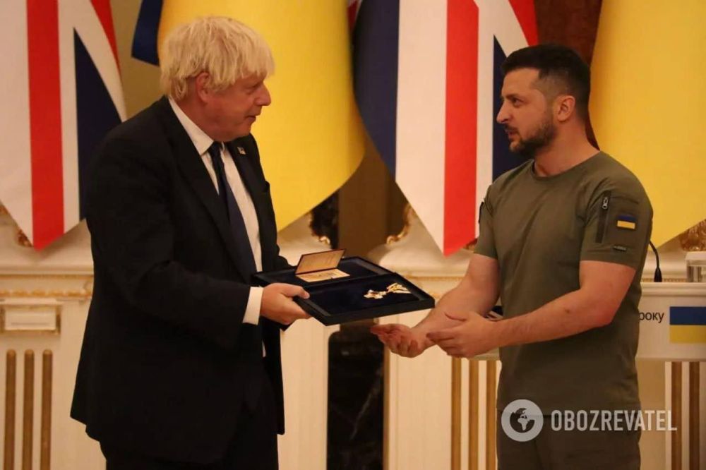 Имя Бориса Джонсона появилось на Аллее смелости в Киеве