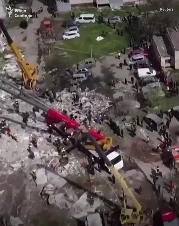 Саня во Флориде: Видео разрушенного дома в Умани, территория под контролем ВСУ. Украинская сторона говорит о множестве погибших