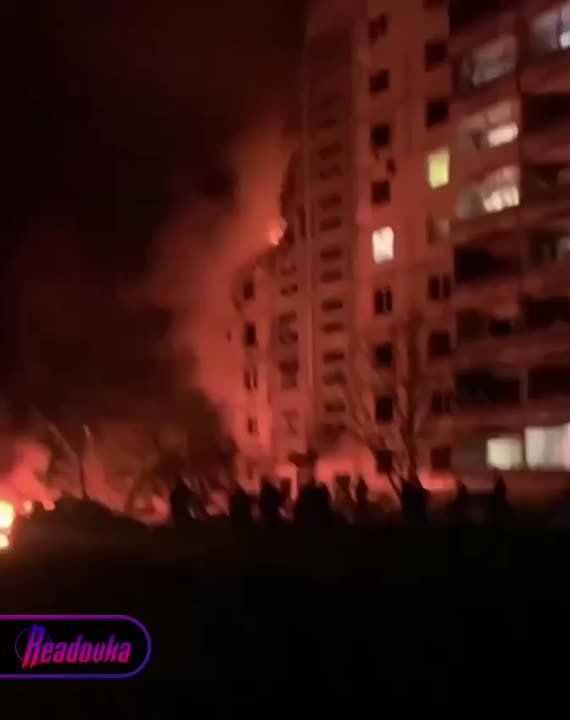 Появились кадры из Умани — из-за работы украинской ПВО разрушился жилой дом