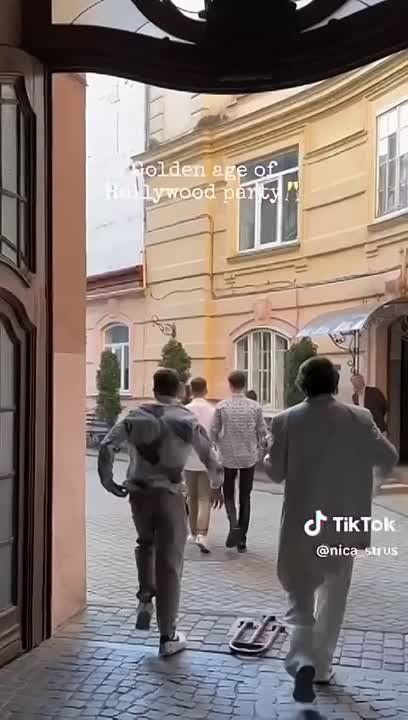 Марина Ахмедова: Так 29 апреля во Львове студенты отметили день траура по погибшим в Умани