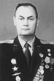 Сегодня исполнилось бы 112 лет Герою Советского Союза Абдураману Рашидову