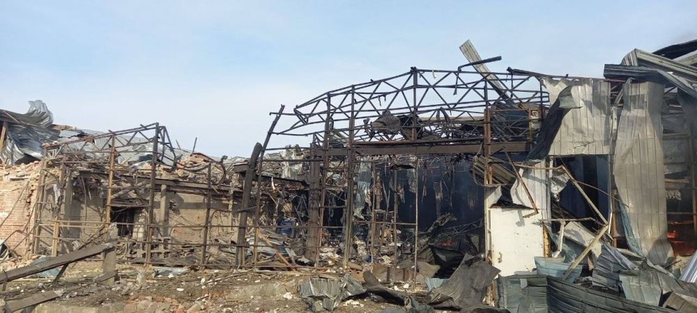 Около 6 утра российская армия нанесла удар в район пункта временной дислокации полиции в Харькове, где харьковскую полицию формируют в военные батальоны и отсылают на восток