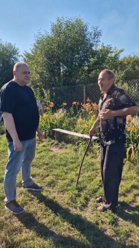  :  .      .       ...