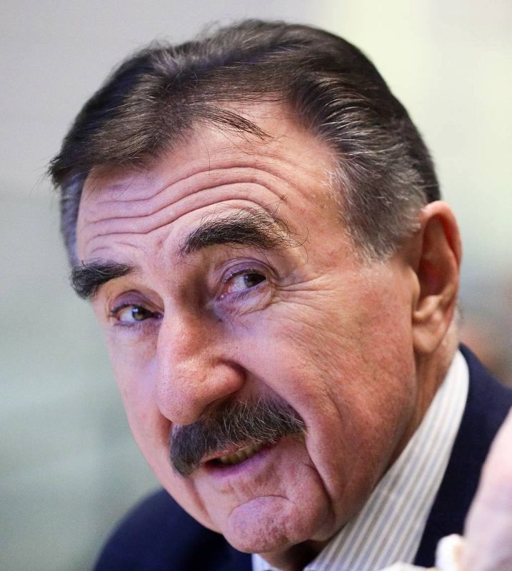 У знаменитого телеведущего Леонида Каневского нашли онкологию