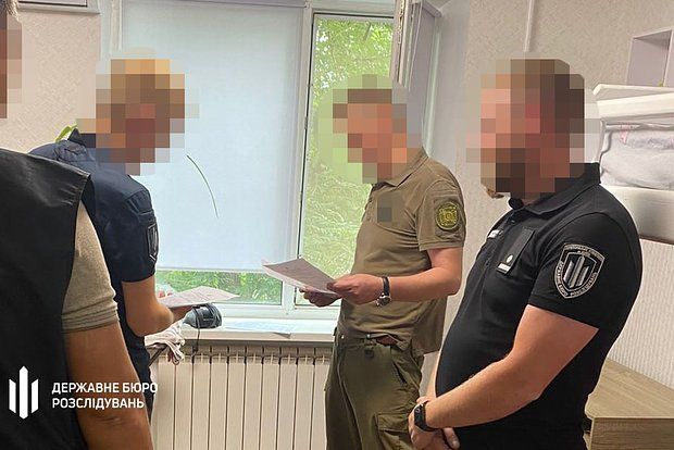 На Украине пьяный начальник тюрьмы открыл стрельбу на СТО