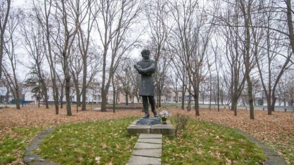 В музее под Черкассами готовятся снести памятники Пушкину и Чайковскому