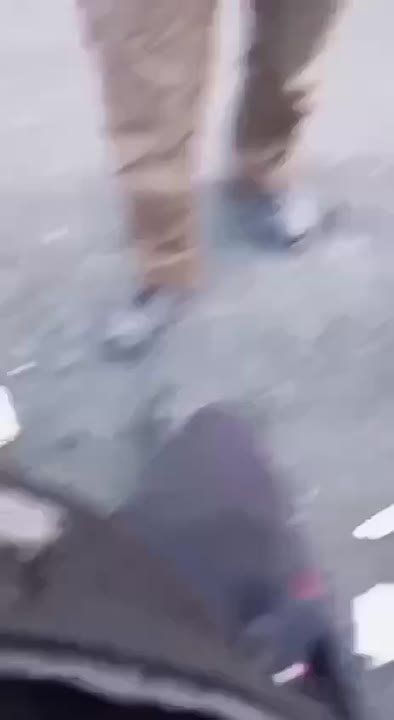   -  !   