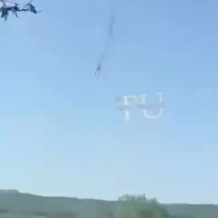    : -27   F-16