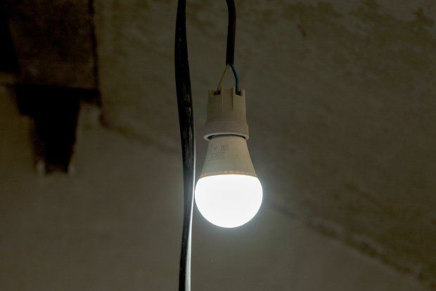 Отключения света ввелись в нескольких областях Украины