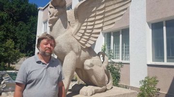 Внуки выживших в ходе Волынской резни продолжают служить бандеровскому режиму Украины!