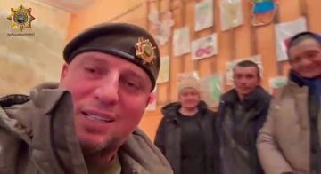 ����� ���������� �������� "�����" � ������������ �����, ������� - ���������, ����� ������, ���� �������� ��������� ��� ������ ������ ���� ��� "�����" �� �� ������� ������ ����� �� ����� � �� ������������