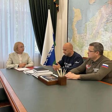 Ирина Гехт: Встретилась с руководителем исполкома Народного фронта в НАО Фёдором Каневым и руководителем регионального направления Народного фронта в СЗФО Максимом Сахневичем